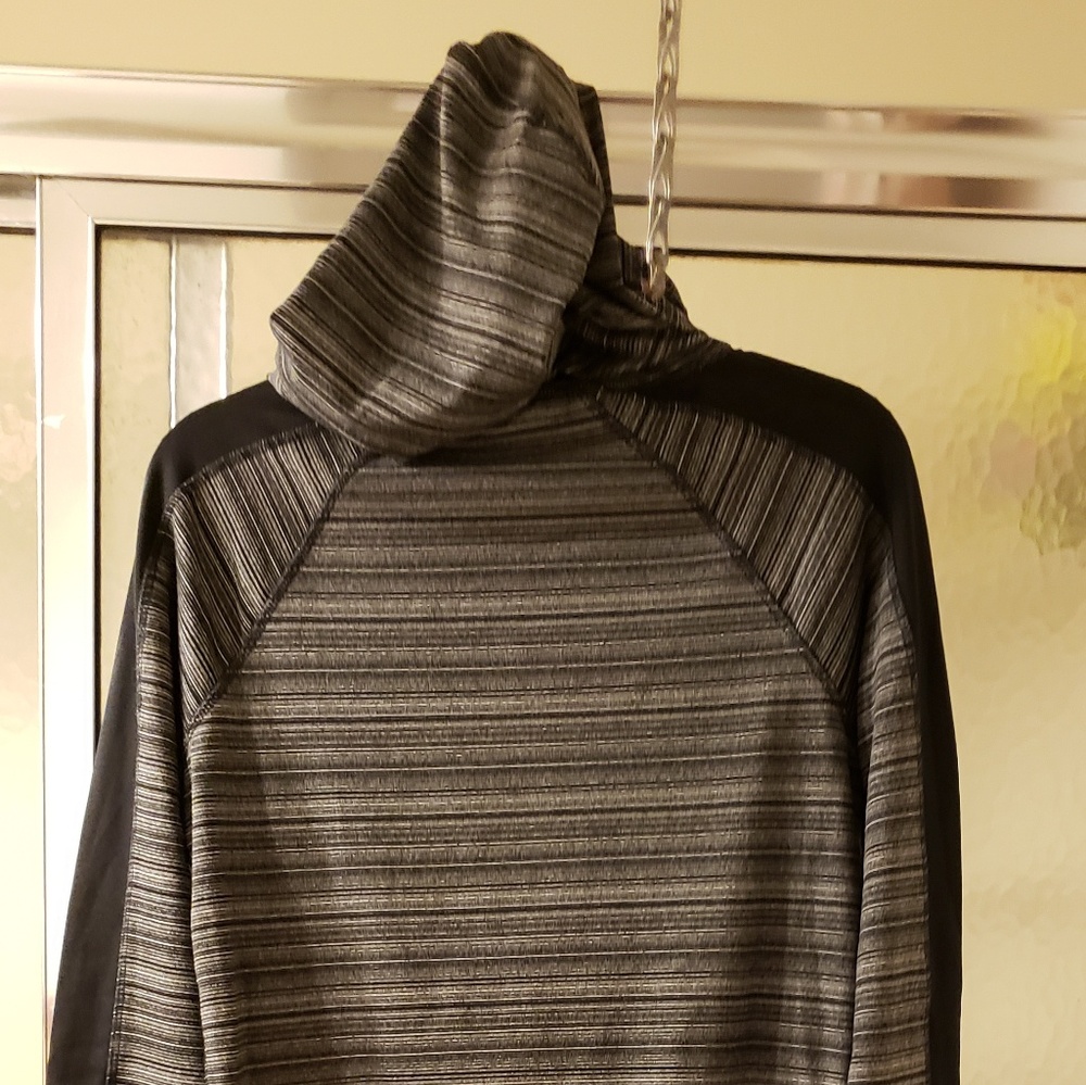 NWT Mead Black/Gray color Shirt XS Long Sleevs $65